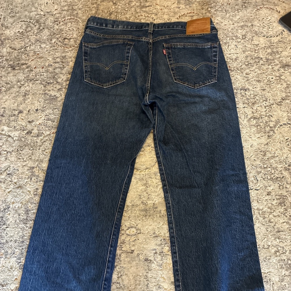 Levi's 501 Jeans Men 36x34 Blue Straight Fit Faded Whiskered Zip Fly Denim - Picture 8 of 8